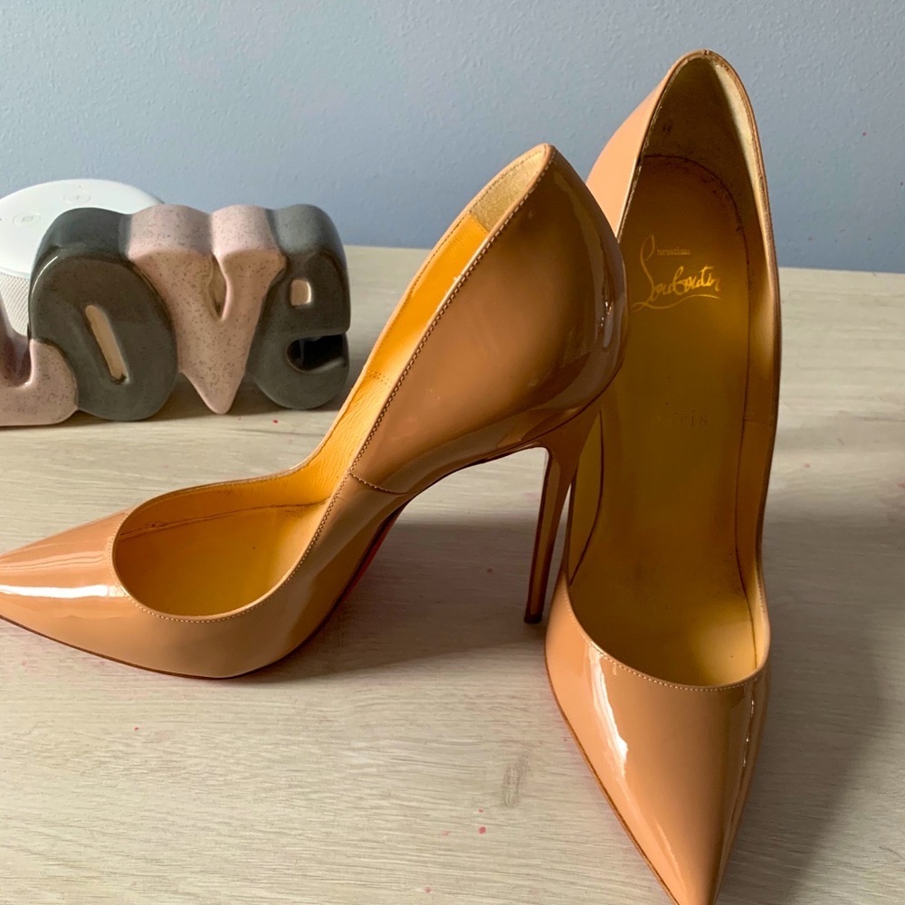 Christian louboutin So Kate authentic heels